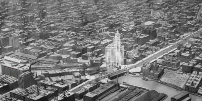 The Wrigley Building’s south tower in the early 1920s, before the north tower was built. The Wrigley Building was one of Chicago’s first commercial towers north of the Chicago River.